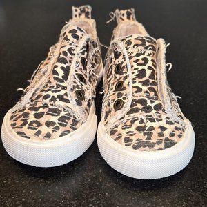 Blowfish Malibu Unisex-Child Fashion Sneaker